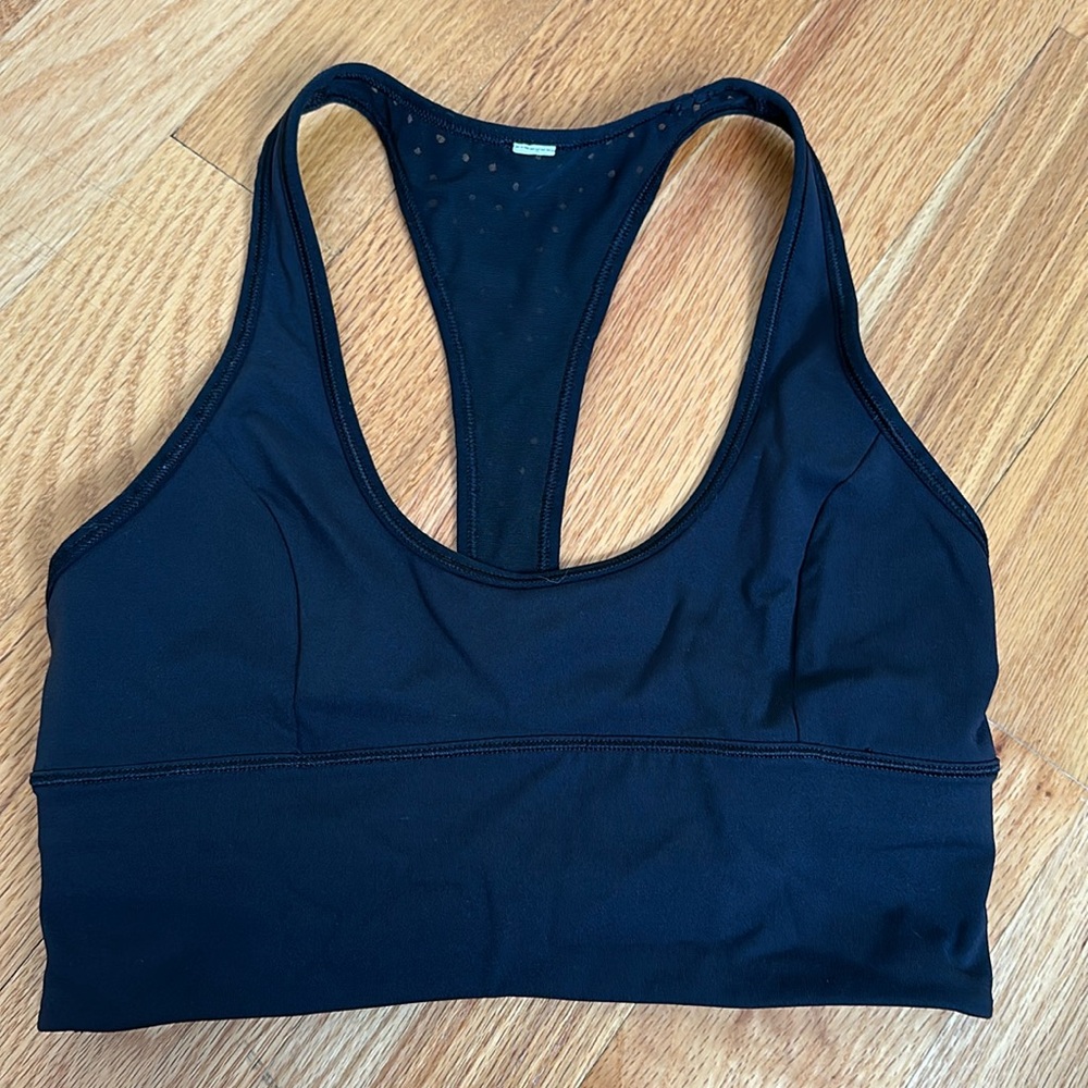 Lululemon sports bra size 6